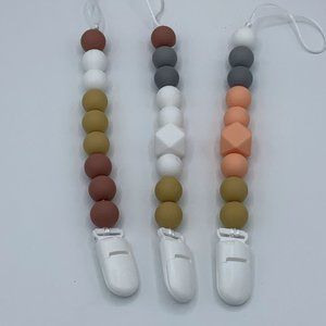 Pacifier Clip, 3 pack, Silicone, Plastic Clip, BPA Free, NEW